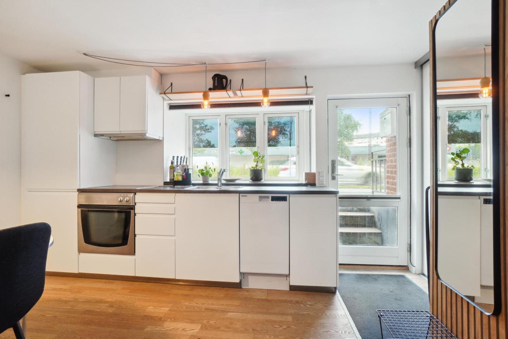 Apartment Minimalistisk Studiolejlighed I Centrum Af *