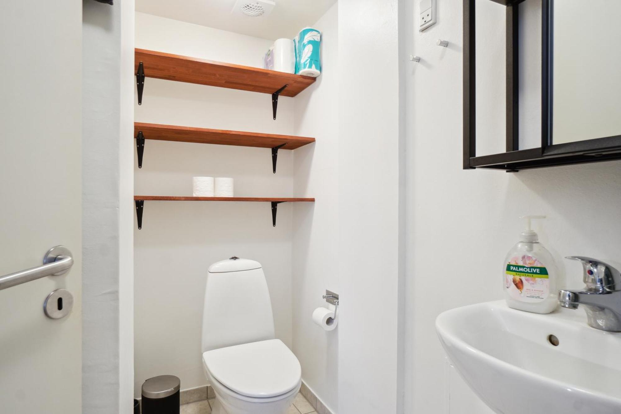 Minimalistisk Studiolejlighed I Centrum Af Apartment Aarhus